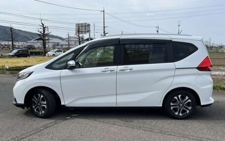 Honda Freed II, 2022 год, 1 279 000 рублей, 8 фотография