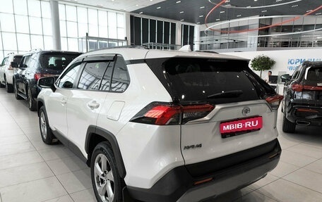 Toyota RAV4, 2020 год, 3 663 500 рублей, 8 фотография