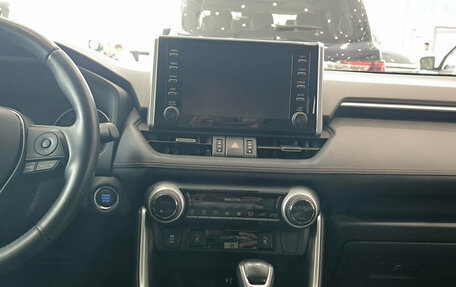 Toyota RAV4, 2020 год, 3 663 500 рублей, 18 фотография