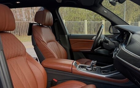 BMW X7, 2019 год, 9 000 000 рублей, 10 фотография