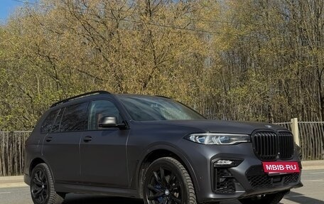 BMW X7, 2019 год, 9 000 000 рублей, 3 фотография