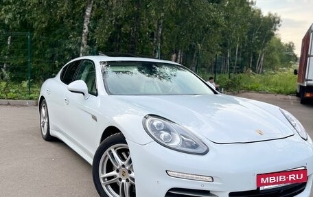 Porsche Panamera II рестайлинг, 2016 год, 4 000 000 рублей, 2 фотография