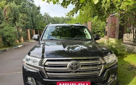 Toyota Land Cruiser 200, 2018 год, 5 900 000 рублей, 5 фотография