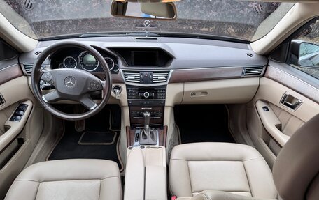 Mercedes-Benz E-Класс, 2010 год, 1 290 000 рублей, 23 фотография