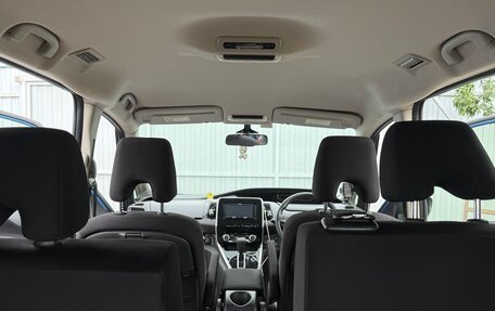 Nissan Serena IV, 2018 год, 2 200 000 рублей, 8 фотография