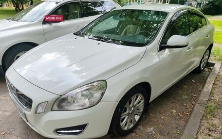 Volvo S60 III, 2012 год, 1 350 000 рублей, 2 фотография