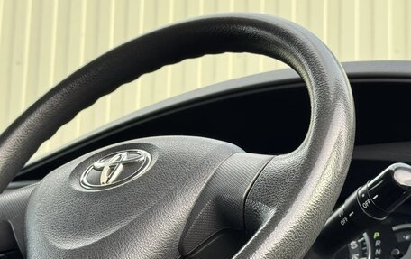 Toyota ISis I, 2011 год, 1 149 777 рублей, 14 фотография