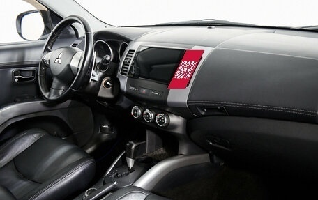 Mitsubishi Outlander III рестайлинг 3, 2012 год, 1 220 000 рублей, 10 фотография