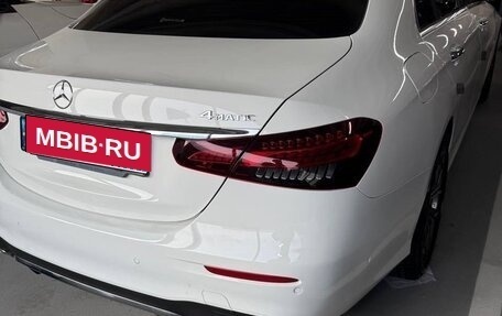 Mercedes-Benz E-Класс, 2020 год, 4 900 000 рублей, 4 фотография