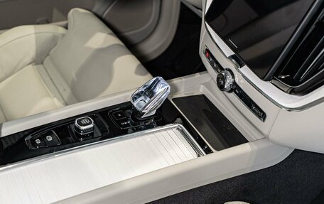 Volvo XC60 II, 2026 год, 11 400 000 рублей, 13 фотография