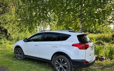 Toyota RAV4, 2015 год, 2 700 000 рублей, 3 фотография