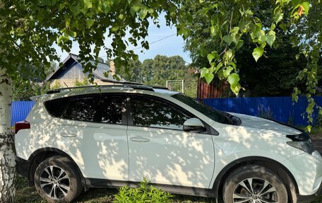 Toyota RAV4, 2015 год, 2 700 000 рублей, 6 фотография