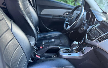 Chevrolet Cruze II, 2011 год, 590 000 рублей, 6 фотография