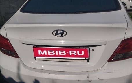 Hyundai Solaris II рестайлинг, 2014 год, 350 000 рублей, 2 фотография