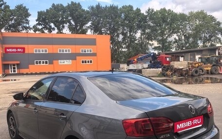Volkswagen Jetta VI, 2012 год, 870 000 рублей, 6 фотография