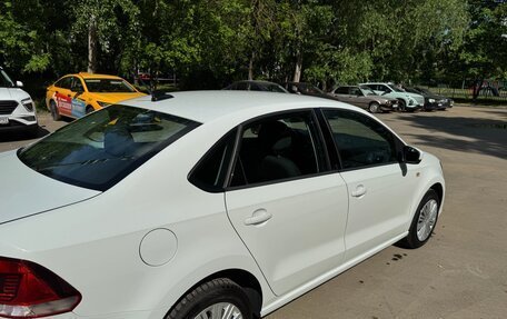 Volkswagen Polo VI (EU Market), 2017 год, 1 055 000 рублей, 4 фотография
