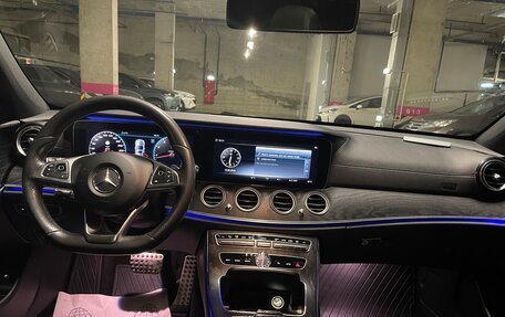 Mercedes-Benz E-Класс, 2018 год, 2 100 000 рублей, 8 фотография