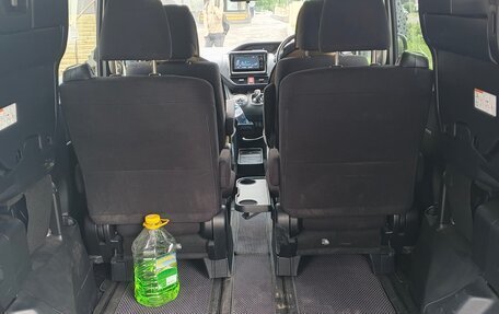 Toyota Voxy III, 2014 год, 2 100 000 рублей, 4 фотография