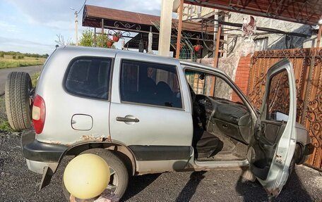 Chevrolet Niva I рестайлинг, 2006 год, 270 000 рублей, 3 фотография