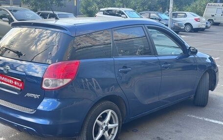 Toyota Matrix, 2003 год, 399 999 рублей, 3 фотография