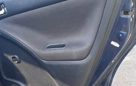 Toyota Matrix, 2003 год, 399 999 рублей, 9 фотография
