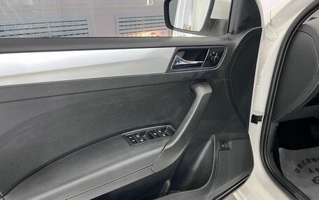 Skoda Karoq I, 2023 год, 1 320 000 рублей, 5 фотография