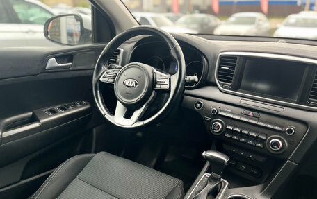 KIA Sportage IV рестайлинг, 2020 год, 2 470 000 рублей, 23 фотография