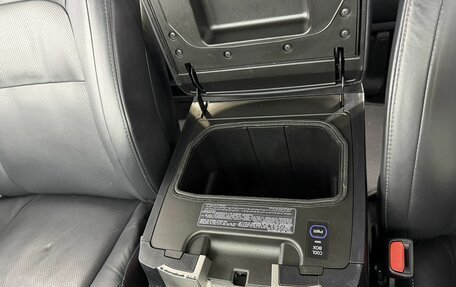 Toyota Land Cruiser 200, 2019 год, 5 700 000 рублей, 31 фотография