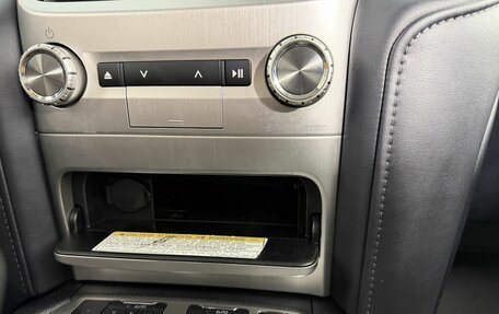 Toyota Land Cruiser 200, 2019 год, 5 700 000 рублей, 32 фотография