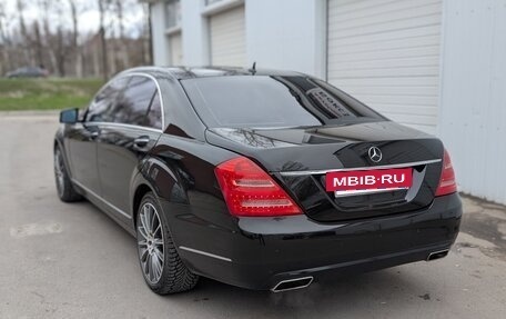 Mercedes-Benz S-Класс, 2006 год, 1 650 000 рублей, 3 фотография