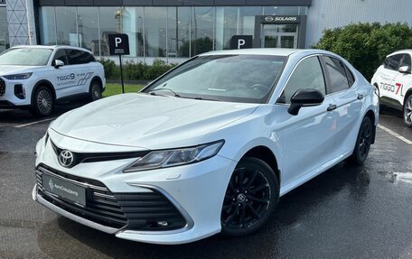 Toyota Camry, 2021 год, 2 098 000 рублей, 1 фотография