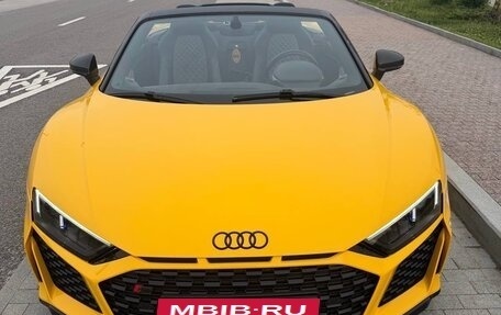 Audi R8, 2019 год, 15 000 000 рублей, 7 фотография