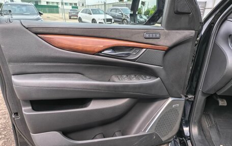 Cadillac Escalade IV, 2019 год, 4 210 000 рублей, 9 фотография