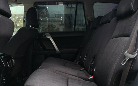Toyota Land Cruiser Prado 150 рестайлинг 2, 2015 год, 2 800 000 рублей, 10 фотография