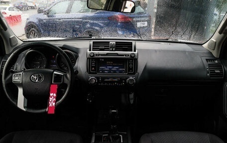 Toyota Land Cruiser Prado 150 рестайлинг 2, 2015 год, 2 800 000 рублей, 11 фотография