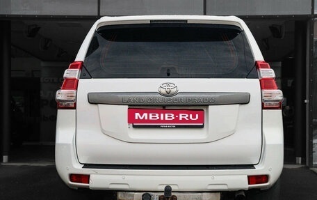 Toyota Land Cruiser Prado 150 рестайлинг 2, 2015 год, 2 800 000 рублей, 5 фотография