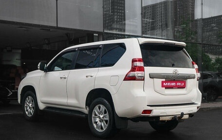 Toyota Land Cruiser Prado 150 рестайлинг 2, 2015 год, 2 800 000 рублей, 7 фотография
