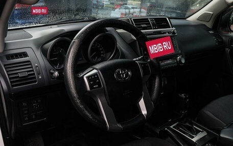 Toyota Land Cruiser Prado 150 рестайлинг 2, 2015 год, 2 800 000 рублей, 14 фотография