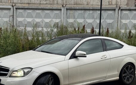 Mercedes-Benz C-Класс, 2013 год, 1 400 000 рублей, 2 фотография