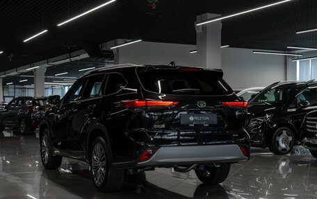 Toyota Highlander, 2026 год, 5 300 000 рублей, 4 фотография