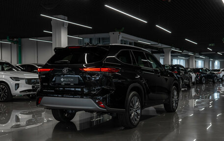 Toyota Highlander, 2026 год, 5 300 000 рублей, 5 фотография