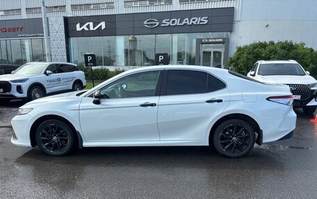 Toyota Camry, 2021 год, 2 098 000 рублей, 6 фотография
