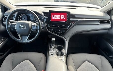Toyota Camry, 2021 год, 2 098 000 рублей, 13 фотография