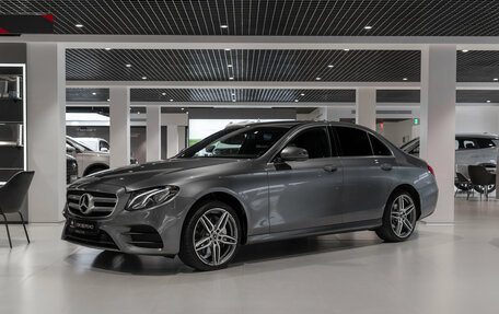 Mercedes-Benz E-Класс, 2019 год, 3 275 000 рублей, 1 фотография