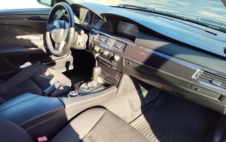 BMW 5 серия, 2007 год, 1 090 000 рублей, 10 фотография