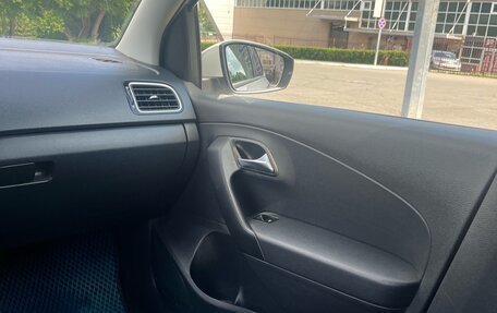 Volkswagen Polo VI (EU Market), 2018 год, 1 590 000 рублей, 21 фотография