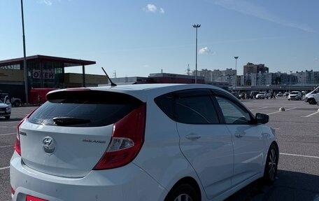 Hyundai Solaris II рестайлинг, 2013 год, 720 000 рублей, 2 фотография
