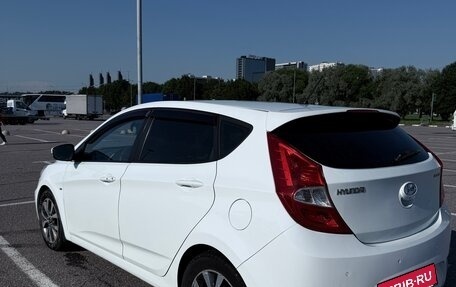Hyundai Solaris II рестайлинг, 2013 год, 720 000 рублей, 3 фотография