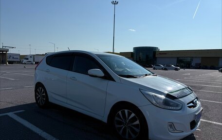 Hyundai Solaris II рестайлинг, 2013 год, 720 000 рублей, 8 фотография
