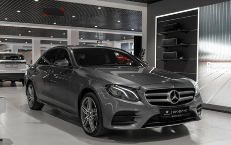 Mercedes-Benz E-Класс, 2019 год, 3 275 000 рублей, 2 фотография